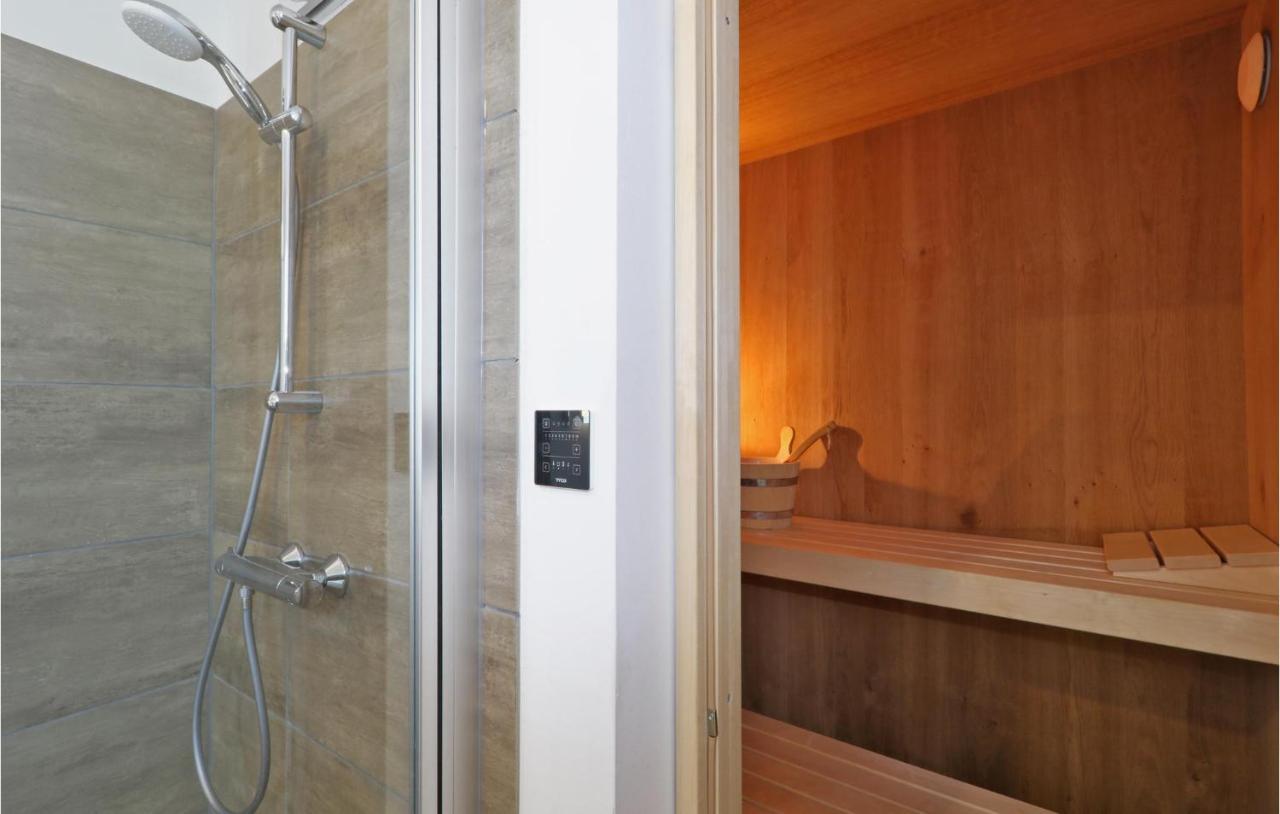 Nice Home In Lembruch-Duemmer See With Sauna Esterno foto